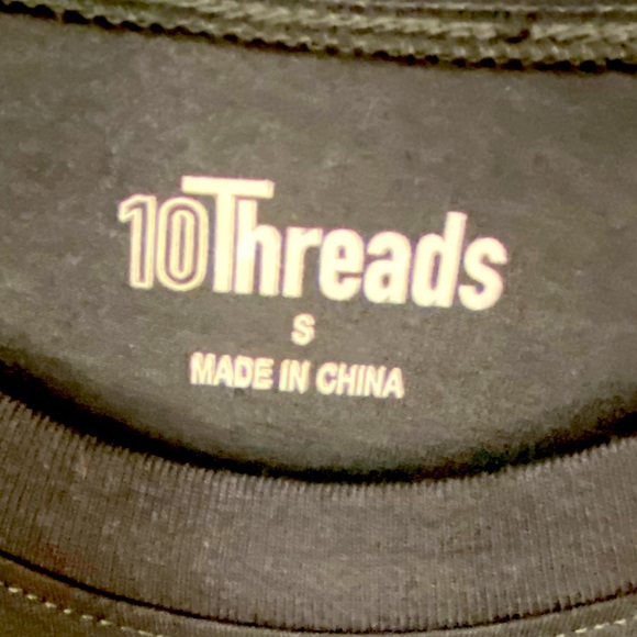 10THREADS Dadcula Halloween Long Sleeved T-Shirt Men’s Size Small - Picture 4 of 4